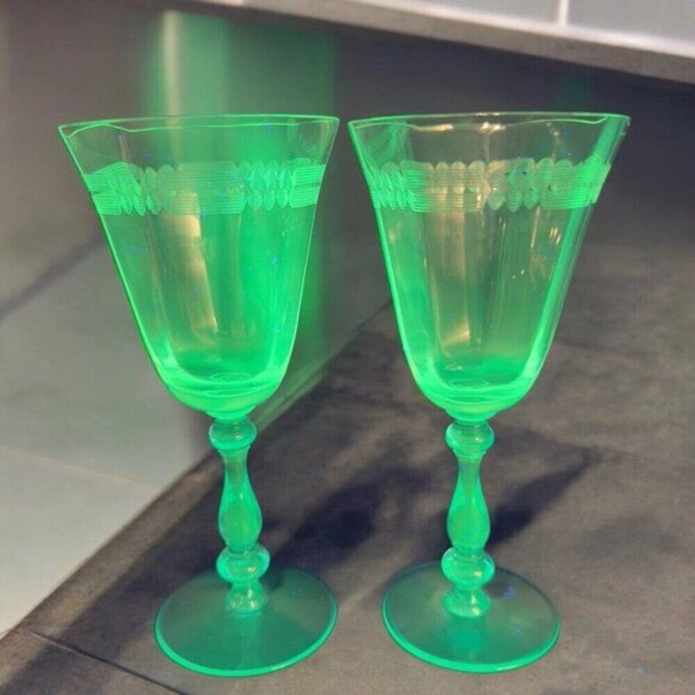 Antique Tiffin Franciscan Tall Blue Stem 2‎ Glasses Etched Manganese 365nm UV